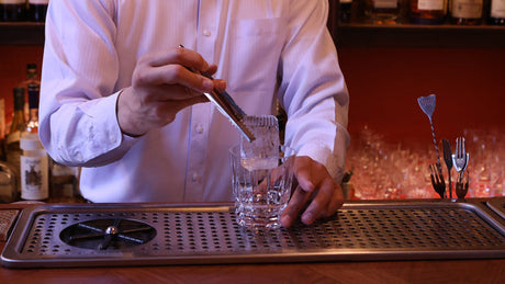 Ice Stamps for Bars and Restaurants: Elevate Your Drink Presentation